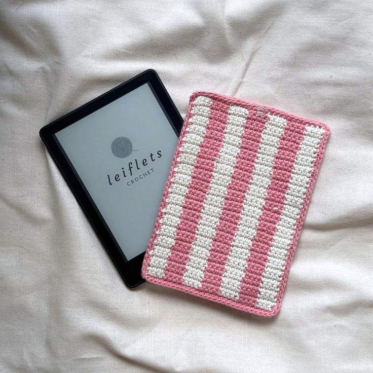 Crochet Stripe Kindle Sleeve